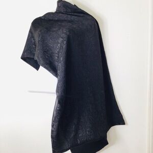 Elegant Black Floral Jacquard Wrap